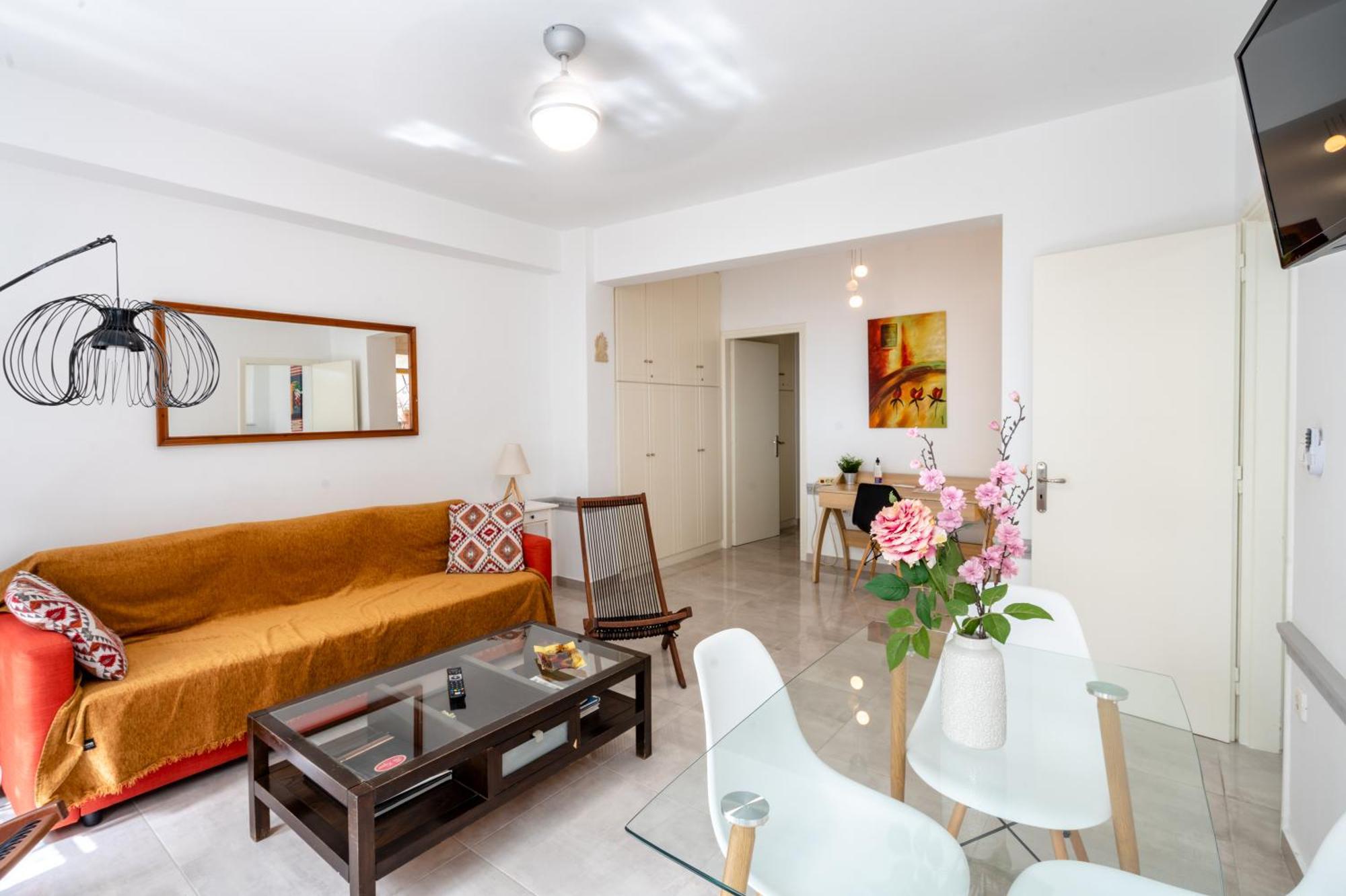 Psiri Gem: Historic Center Apartment with Balcony Athens Exterior photo
